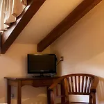 Plaza La Abadia فندق برواثا